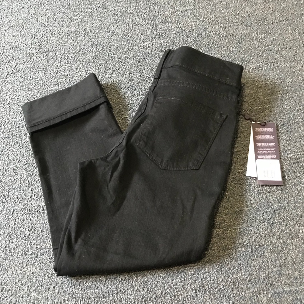 Wide cuff Capri jeans